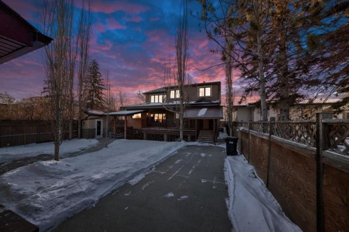 1840 Westmount Boulevard Nw, Calgary, AB - Outdoor