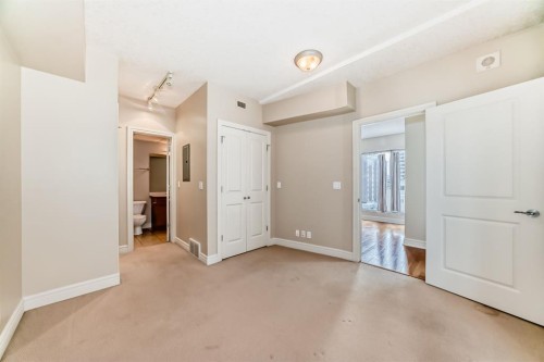 701-920 5 Avenue Sw, Calgary, AB - Indoor Photo Showing Other Room