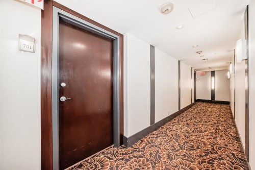 701-920 5 Avenue Sw, Calgary, AB - Indoor Photo Showing Other Room