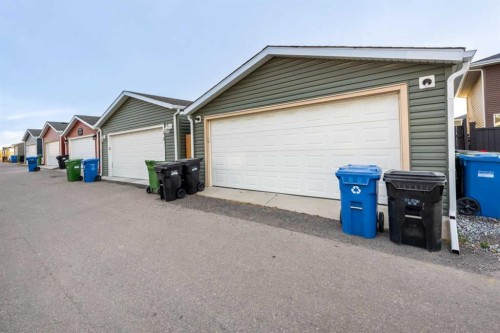 274 Redstone Drive Ne, Calgary, AB - Outdoor With Exterior