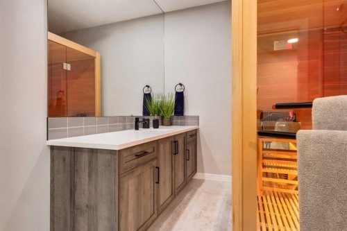 18 South Shore Bay, Chestermere, AB - Indoor