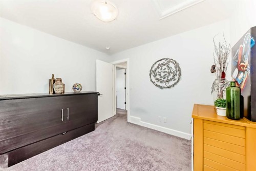 404 Yorkville Avenue Sw, Calgary, AB - Indoor