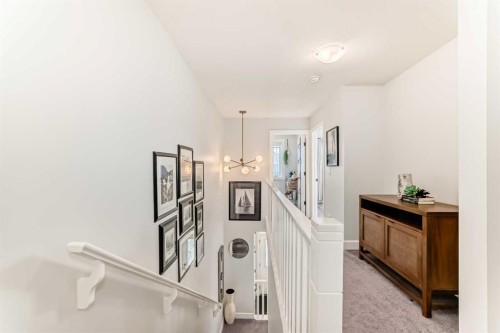 404 Yorkville Avenue Sw, Calgary, AB - Indoor Photo Showing Other Room