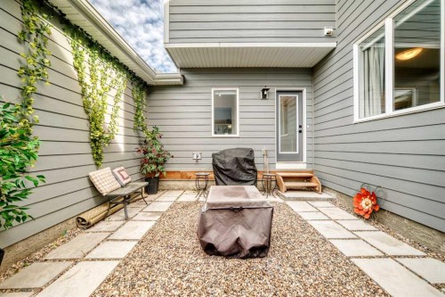 404 Yorkville Avenue Sw, Calgary, AB - Outdoor With Exterior