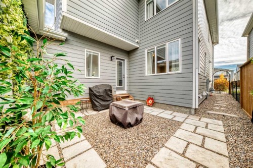 404 Yorkville Avenue Sw, Calgary, AB - Outdoor With Exterior