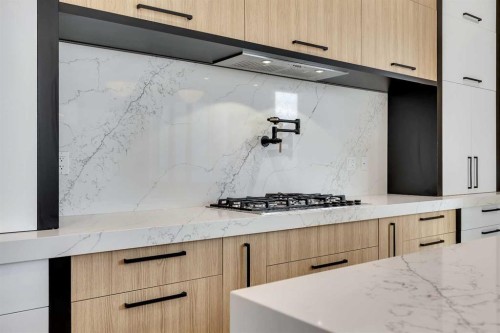 342 Normandy Drive Sw, Calgary, AB - Indoor Photo Showing Other Room