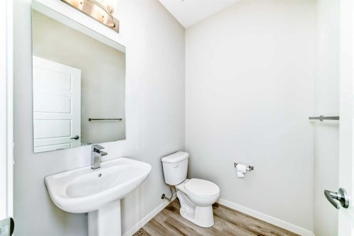 59 Nolanlake Cove Nw, Calgary, AB - Indoor Photo Showing Bathroom