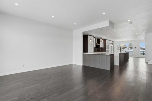 2312 Westmount Road Nw, Calgary, AB - Indoor