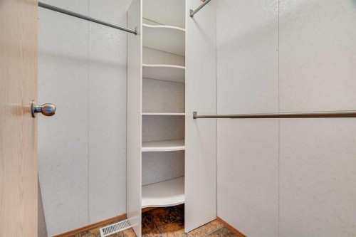 413 Heritage Crescent, Okotoks, AB 