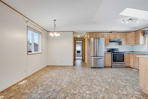 413 Heritage Crescent, Okotoks, AB 