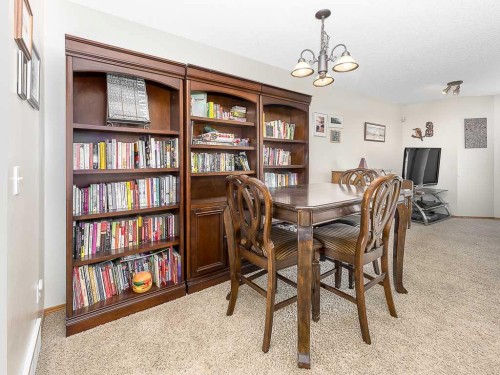 119 Mt Douglas Manor Se, Calgary, AB - Indoor