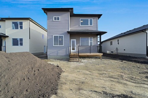 3430 Victory Way, Olds, AB - Outdoor
