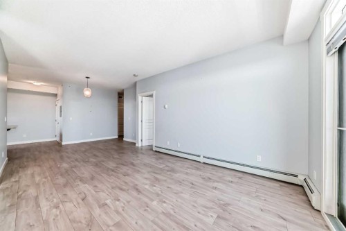 417-2300 Evanston Square Nw, Calgary, AB - Indoor Photo Showing Other Room