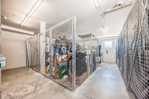 417-2300 Evanston Square Nw, Calgary, AB - Indoor With Storage