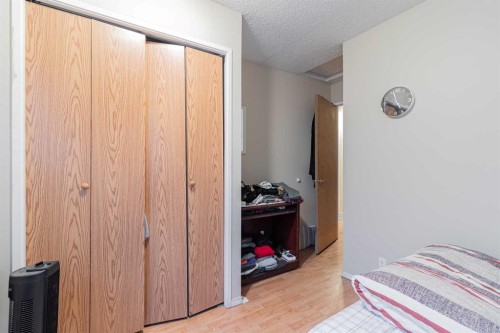 143 Castlegrove Road Ne, Calgary, AB - Indoor Photo Showing Bedroom