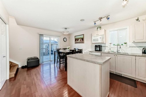 187 Taravista Street Ne, Calgary, AB - Indoor Photo Showing Kitchen