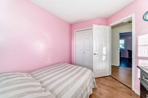 187 Taravista Street Ne, Calgary, AB - Indoor Photo Showing Bedroom