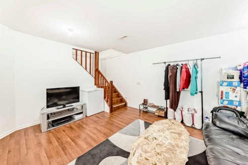 187 Taravista Street Ne, Calgary, AB - Indoor Photo Showing Living Room
