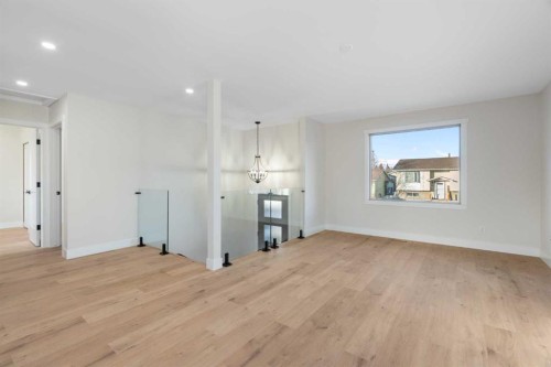 45 Alpine Crescent Se, Airdrie, AB - Indoor