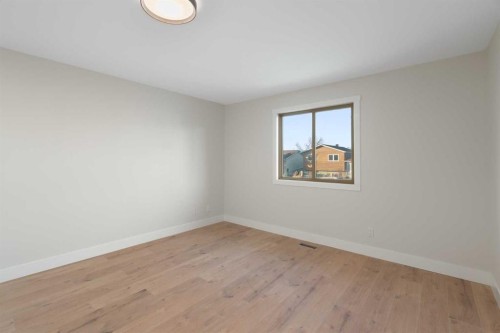 45 Alpine Crescent Se, Airdrie, AB - Indoor Photo Showing Other Room