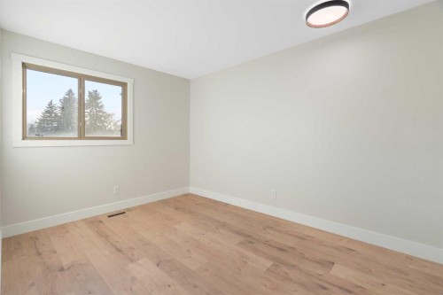 45 Alpine Crescent Se, Airdrie, AB - Indoor Photo Showing Other Room