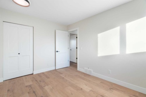 45 Alpine Crescent Se, Airdrie, AB - Indoor Photo Showing Other Room