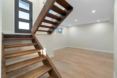 45 Alpine Crescent Se, Airdrie, AB - Indoor Photo Showing Other Room