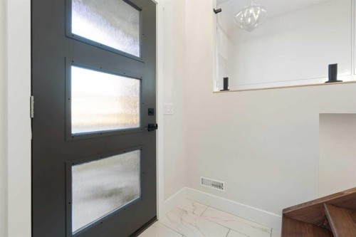 45 Alpine Crescent Se, Airdrie, AB - Indoor Photo Showing Other Room