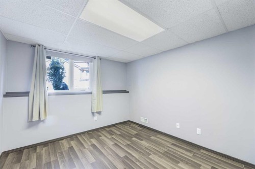 215 Hidden Vale Place Nw, Calgary, AB - Indoor Photo Showing Other Room