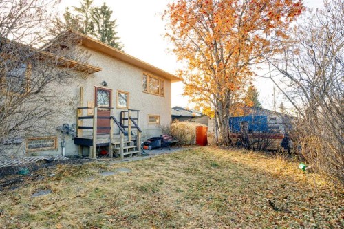 58 Canyon Drive Nw, Calgary, AB - Outdoor