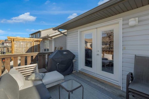 33 Willowbrook Crescent Nw, Airdrie, AB - Outdoor With Deck Patio Veranda With Exterior