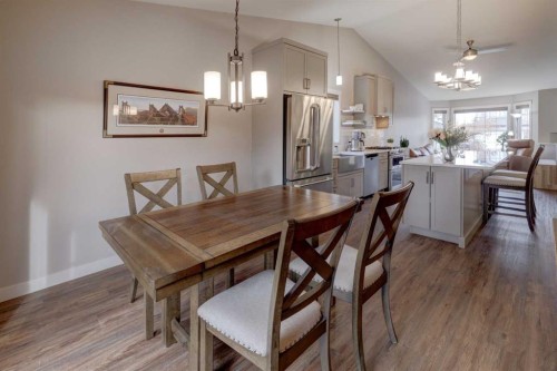 33 Willowbrook Crescent Nw, Airdrie, AB - Indoor Photo Showing Dining Room