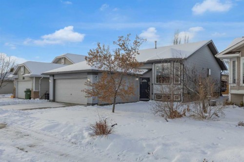 33 Willowbrook Crescent Nw, Airdrie, AB - Outdoor