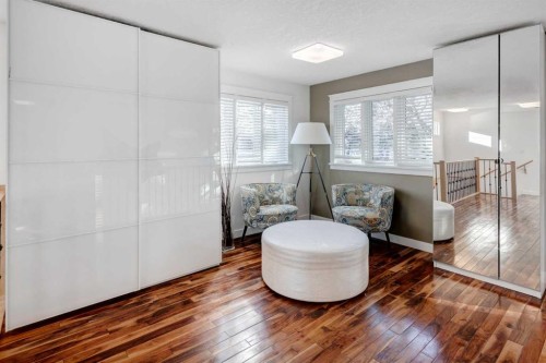 38 Lissington Drive Sw, Calgary, AB - Indoor