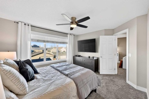 5318 Copperfield Gate Se, Calgary, AB - Indoor Photo Showing Bedroom