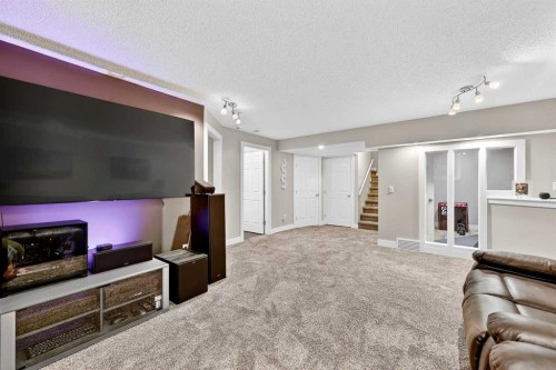 5318 Copperfield Gate Se, Calgary, AB - Indoor