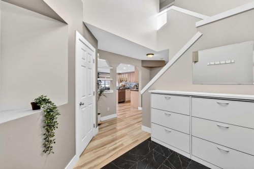 5318 Copperfield Gate Se, Calgary, AB - Indoor Photo Showing Other Room