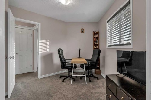 178 Evansmeade Common Nw, Calgary, AB - Indoor Photo Showing Office