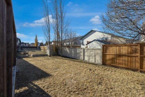 33 Willowbrook Crescent Nw, Airdrie, AB - Outdoor