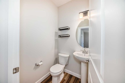 105 Creekside Way Sw, Calgary, AB - Indoor Photo Showing Bathroom