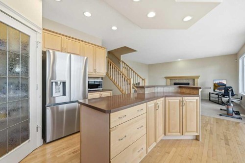 101 Panamount Manor Nw, Calgary, AB - Indoor Photo Showing Kitchen