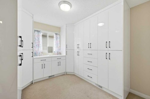 101 Panamount Manor Nw, Calgary, AB - Indoor Photo Showing Other Room