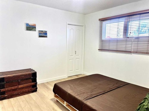 2326 19 Avenue, Bowden, AB - Indoor