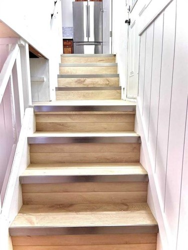 2326 19 Avenue, Bowden, AB - Indoor Photo Showing Other Room