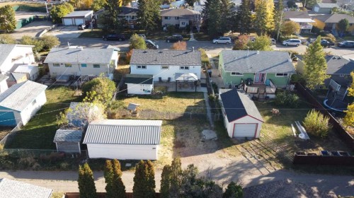 2326 19 Avenue, Bowden, AB - Outdoor