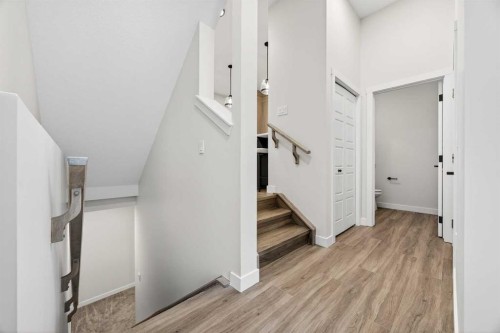 306 Alpine Boulevard, Calgary, AB - Indoor Photo Showing Other Room