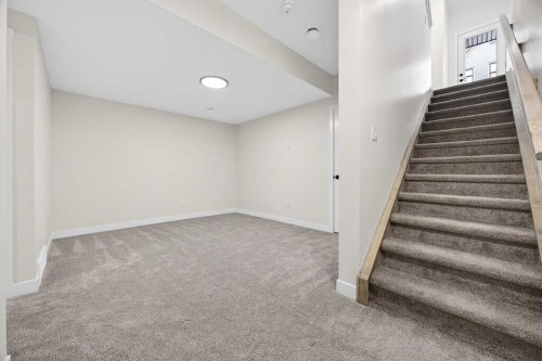 306 Alpine Boulevard, Calgary, AB - Indoor Photo Showing Other Room