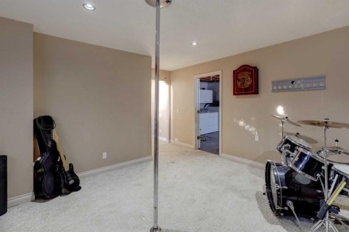 207 Strathaven Bay, Strathmore, AB - Indoor