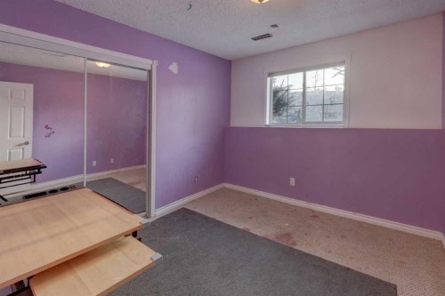 207 Strathaven Bay, Strathmore, AB - Indoor Photo Showing Other Room