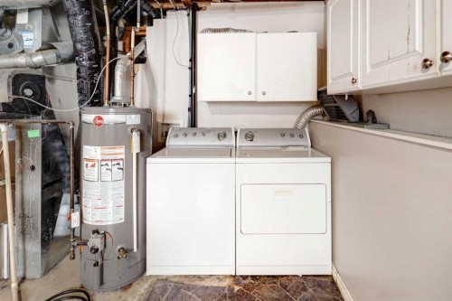 207 Strathaven Bay, Strathmore, AB - Indoor Photo Showing Laundry Room